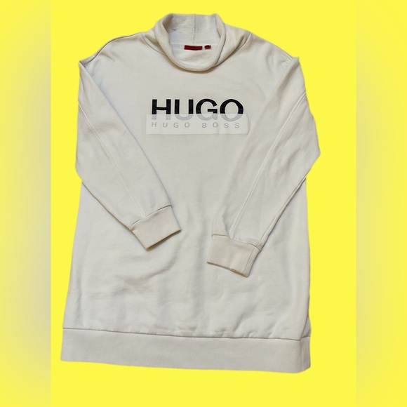 Hugo Boss sweater. Size medium. - Picture 1 of 2
